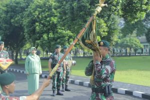 Yonif Para Raider 502 Kostrad Gelar Tradisi Penyambutan Pejabat Danyon Baru