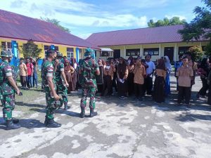 Satgas Kodim Maluku Yonarhanud 11/WBY Gelar Bintahwil di SMP LKMD Negeri Laha