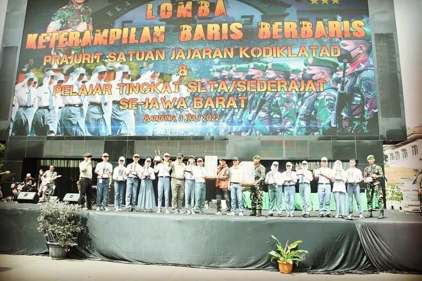 Puncak Kegiatan Lomba Keterampilan Baris Berbaris Kodiklatad Berlangsung Meriah