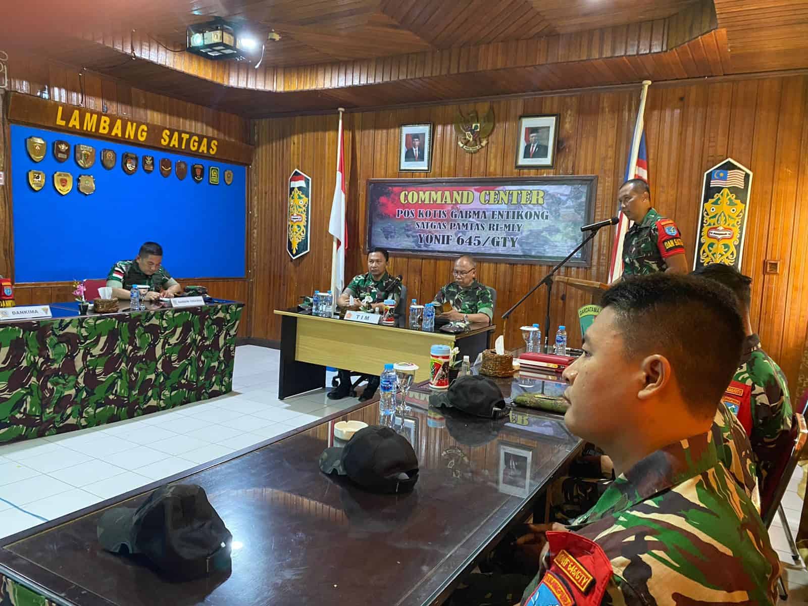 Satgas Pamtas RI-Malaysia Yonif 645/Gty Terima Kunjungan Kerja Tim Pengumpul Data Staf Ahli Panglima TNI Bidang Hubungan Internasional