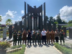 Satgas Pamtas RI-Malaysia Yonif 645/Gty Terima Kunjungan Kerja Tim Pengumpul Data Staf Ahli Panglima TNI Bidang Hubungan Internasional