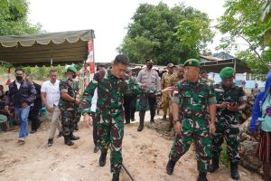 Pangdam IX/Udayana Resmikan Pompa Hidram Pertanian Pertama di Rote Ndao