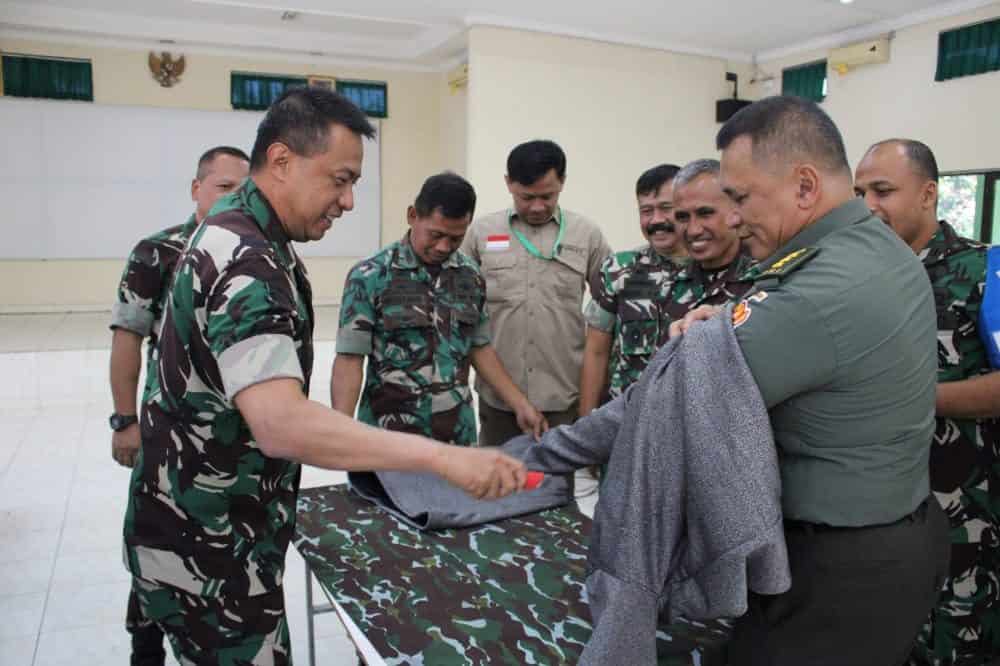 Demi Keamanan Prajurit, Dislitbangad Gelar Uji Coba Baju Anti Sayat Level III A