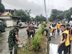 Gelar Karya Bakti Massal, Kodim 1424/Sinjai Wujudkan Lingkungan Asri di Kabupaten Sinjai