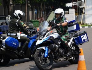 Danpuspomad Saksikan Demonstrasi Hunter Motorcycles Indonesia
