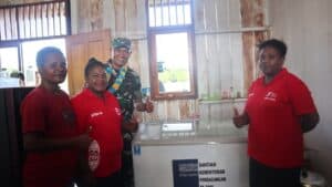 Salurkan Bantuan UMKM Mama Papua, Danrem : Kami Akan Bantu Promosikan