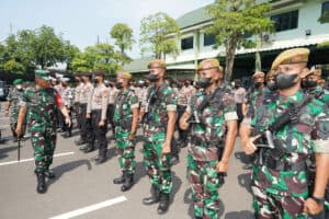 Apel Gelar Pasukan Pengamanan VVIP Kunjungan Wapres RI di Surabaya