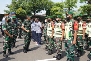Apel Gelar Pasukan Pengamanan VVIP Kunjungan Wapres RI di Surabaya
