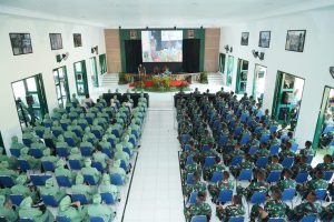 Pangdivif 2 Kostrad Kunjungi Satuan Yonif PR 501 dan Yonarmed 12 Kostrad