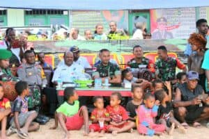 Semarakan HUT Ke-77 TNI, Satgas Pamtas Yonif R 142/KJ Gelar Lomba Tari Adat Papua