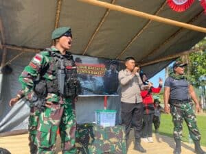 Semarak HUT ke-77 TNI, Satgas Pamtas Yonif R 142/KJ Gelar Sunatan Massal di Pos Debra