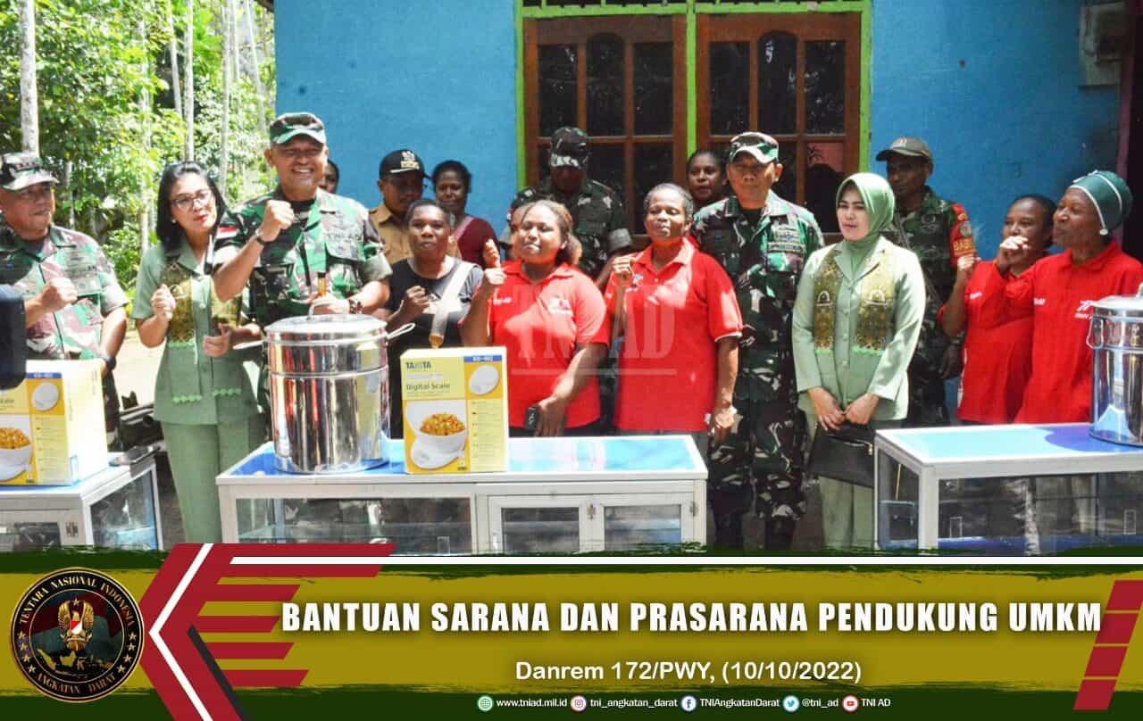 Danrem 172/PWY Serahkan Bantuan Sarana dan Prasarana Pendukung UMKM Mama Papua