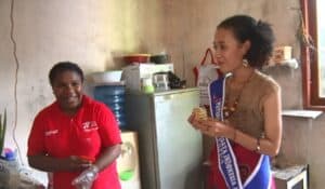 Kunjungi UMKM Mama Papua Mampu Korem 172/PWY di Holtekamp, Putri Ekowisata Papua Terkesan