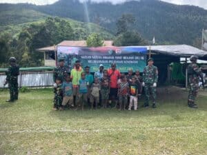 Satgas Yonmek 203/AK Gelar Layanan Kesehatan Gratis Bagi Warga Lanny Jaya, Papua