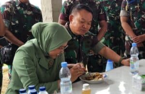 Peduli UMKM, Kasad Nikmati Nasi Kuning dan Ketoprak