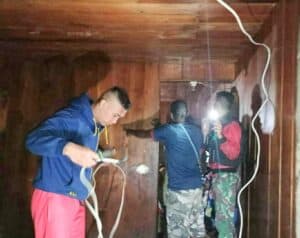 Turut Berduka, Satgas Yonif Raider 142/KJ Hadir dan Beri Bantuan