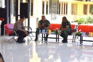 Perkokoh Sinergi TNI Polri, Danrem173/PVB Kunjungi Polres Biak Numfor