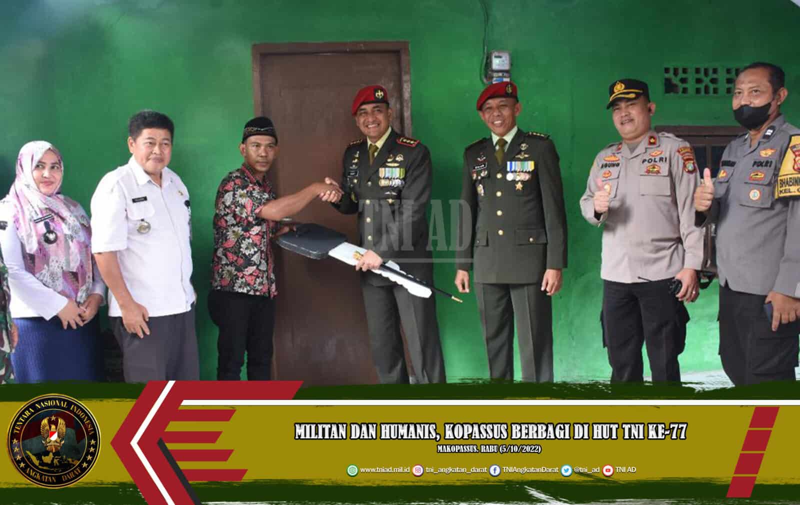 Militan dan Humanis, Kopassus Berbagi di HUT TNI Ke-77