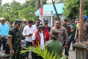Satgas Yonarmed 1 Kostrad Gelar Pengamanan Karya Bakti di Maluku