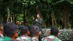 Pussenkav Gelar Latihan Manuver Menembak Senjata Ranpur Terintegrasi