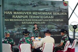 Pussenkav Gelar Latihan Manuver Menembak Senjata Ranpur Terintegrasi