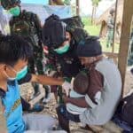 Peduli Kesehtan Anak Papua, Satgas Yonif R 142/KJ dan Puskesmas Kelila Gelar Imunisasi