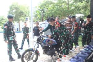 Gagalkan Penyelundupan, Satgas Yonif RK 744/SYB Serahkan Barang Bukti ke Bea Cukai