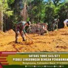Satgas Yonif 645/GTY Peduli Lingkungan Dengan Penanaman Pohon