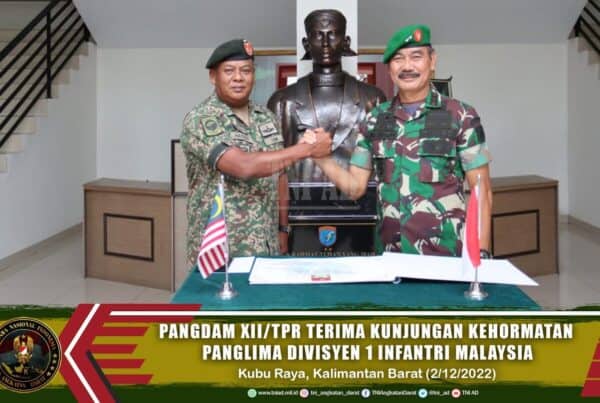 Pangdam XII/Tpr Terima Kunjungan Kehormatan Panglima Divisyen 1 Infantri Malaysia