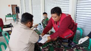 Satgas Yonarmed 19/105 Trk Bogani Gelar Donor Darah Peringati HUT ke 77 Korps Armed