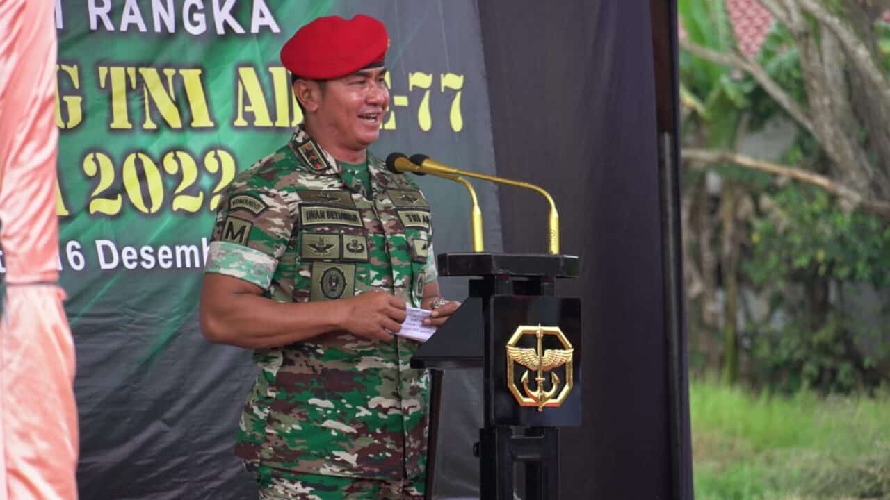 Wujud Syukur Hari Juang TNI AD ke 77, Danjen Kopassus Bersama Dandim 0510/Tigaraksa Bagikan Paket Sembako