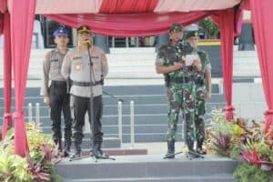 Danrindam Jaya Bersama Kepala SPN Polda Metro Jaya Tutup Diklat Kolaborasi Integrasi TNI Polri TA. 2022.