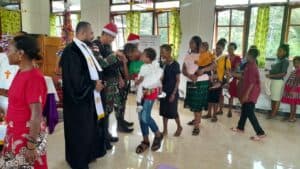 Prajurit Satgas Yonif 143/TWEJ Dikerahkan Bantu Pengamanan Perayaan Natal di Papua