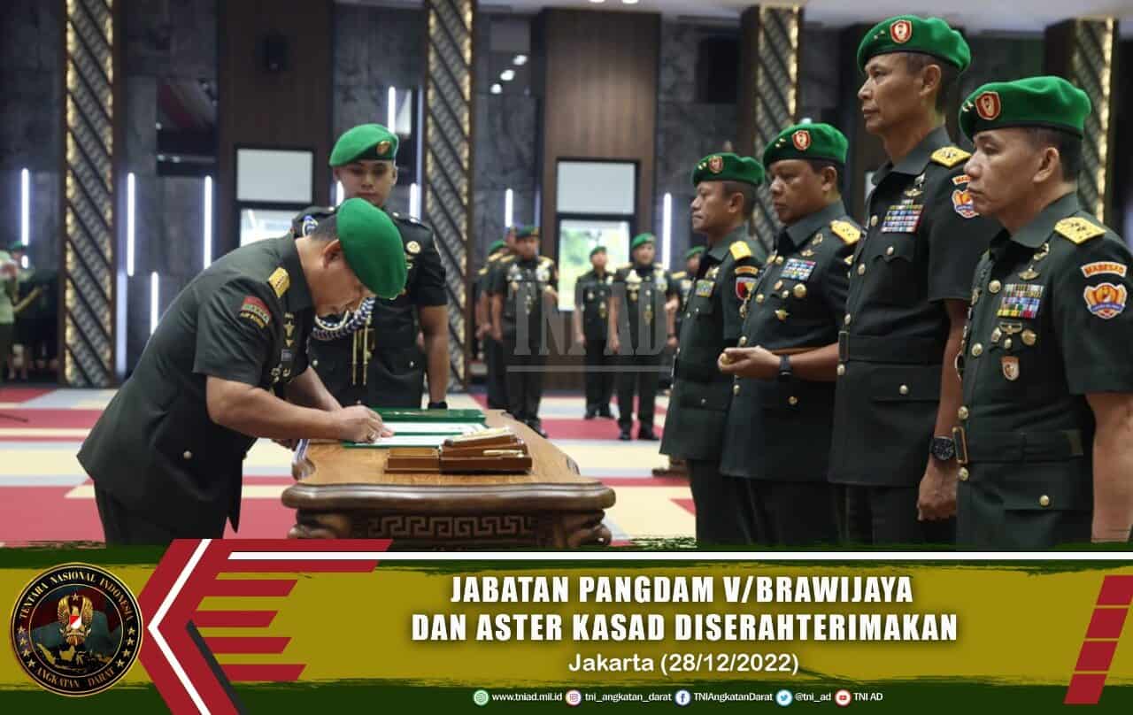 Jabatan Pangdam V/Brawijaya dan Aster Kasad Diserahterimakan