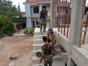 Satgas Yonarmed 19/105 Trk Bogani Bantu Bangun Masjid Bersama Masyarakat Perbatasan