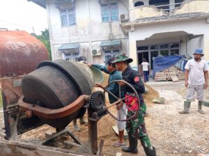 Satgas Yonarmed 19/105 Trk Bogani Bantu Bangun Masjid Bersama Masyarakat Perbatasan