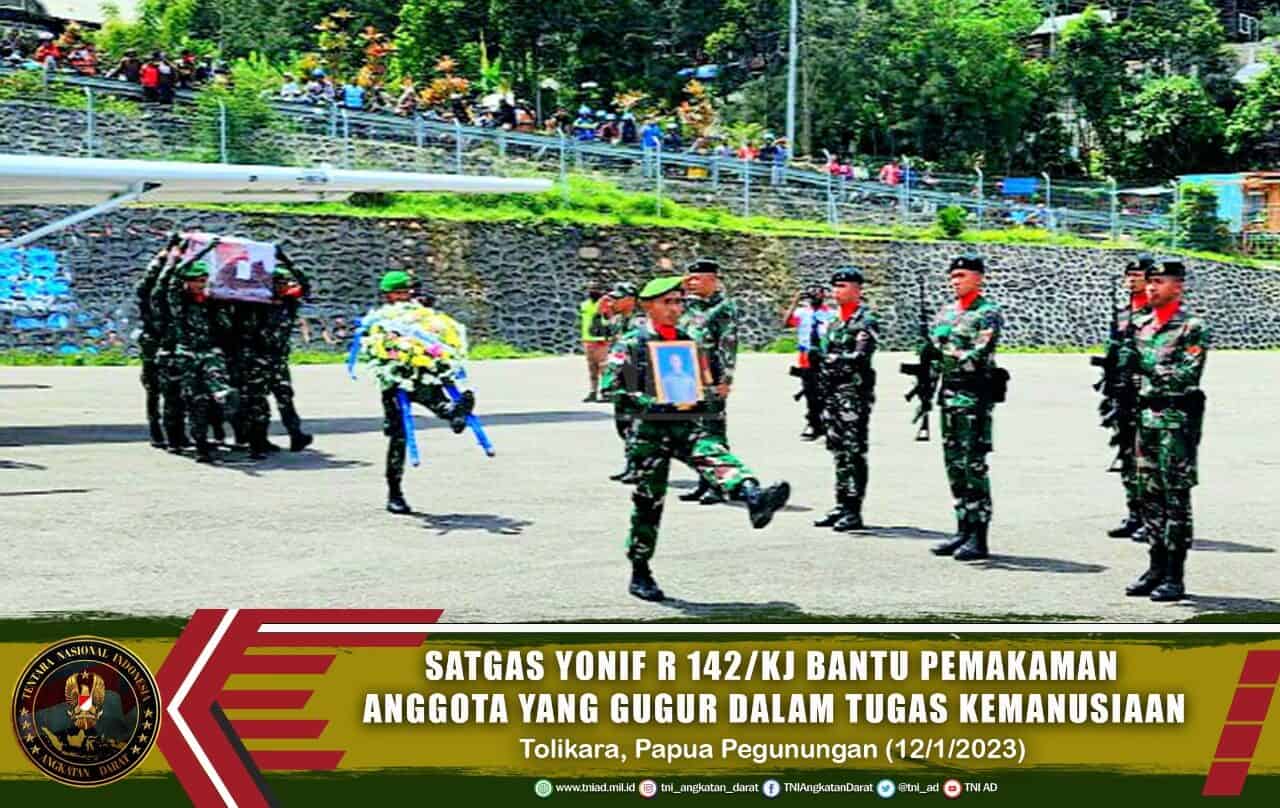 Satgas Yonif R 142/KJ Bantu Proses Pemakaman Prada Yakis Kogoya yang Gugur Dalam Tugas Kemanusiaan