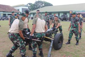 Kunker Danmenarmed 2 Putra Yudha ke Yonarmed 11 Guntur Geni Kostrad