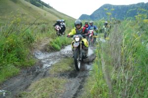 Trail Adventure Bersama Pangdivif 2 Kostrad ke Gunung Bromo