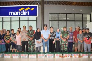 Pangdam XII/Tanjungpura Kunjungi PLBN Aruk