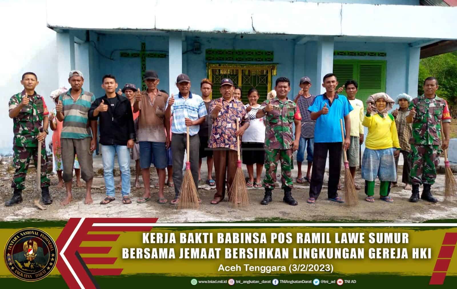 Kerja Bakti Babinsa Pos Ramil Lawe Sumur Bersama Jemaat Bersihkan Lingkungan Gereja HKI