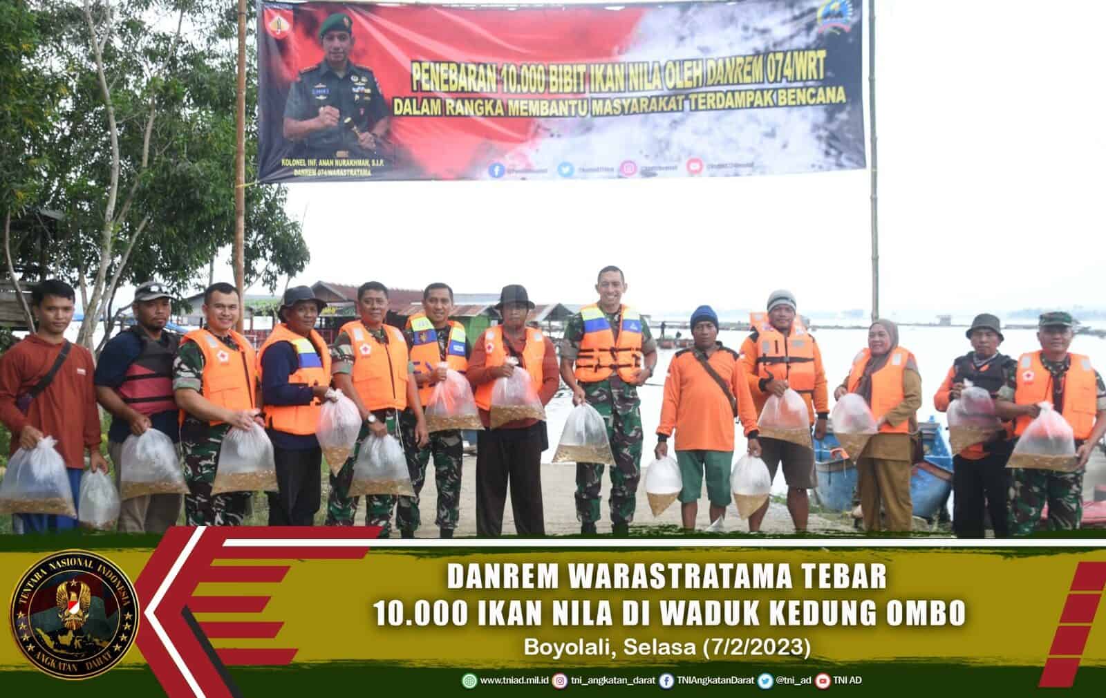 Danrem Warastratama Tebar 10.000 Ikan Nila di Waduk Kedung Ombo