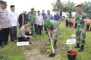 Dandim 0108/Agara Ajak Semua Komponen Laksanakan Penghijauan