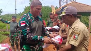 Kunjungan Kerja Dansatgas Yonif 725/Woroagi Disambut Hangat Tokoh Masyarakat Kombut Papua
