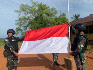 Delapan Tahun Vakum Upacara Bendera, Satgas Yonif 725/Woroagi Laksanakan Upacara Bersama Siswa SD YPPK Waropko, Papua