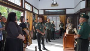 Jelang Silaturahmi Dengan Keluarga Pahlawan Revolusi, Kasad Kunjungi Museum Jenderal Besar A.H Nasution