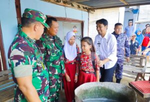 Pangdam V/Brawijaya Dampingi Aster Panglima TNI Resmikan Program Karya Bakti Skala Besar di Madiun