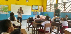Satgas Yonif 511/DY Ajari Lagu Nasional Pada Pelajar di Papua