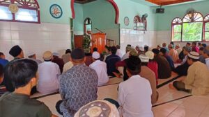 Tim Da’i TNI Satgas Ops Madago Raya Laksanakan Safari Khutbah Jum’at Di Dua Masjid Berbeda