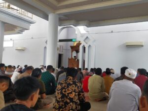 Tim Da’i TNI Satgas Ops Madago Raya Laksanakan Safari Khutbah Jum’at Di Dua Masjid Berbeda